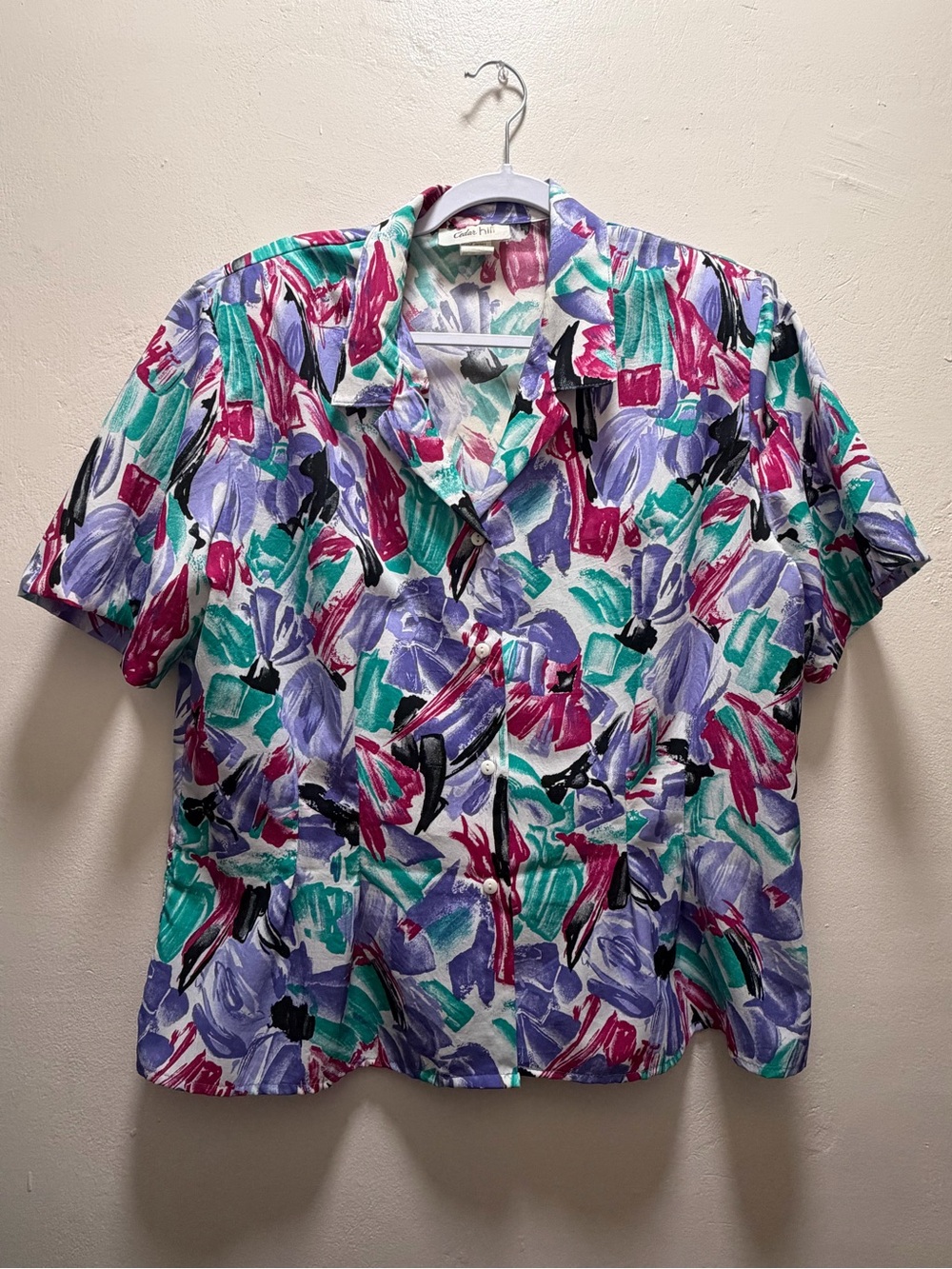 Vintage 80’s Women’s short Sleeve Blouse